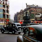 Colour photographs of Piccadilly Circus, London in The 1950's (1).jpg