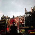 Colour photographs of Piccadilly Circus, London in The 1950's (8).jpg