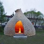 Unusual-Outdoor-Fireplace-2-498x350.jpg